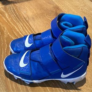 Nike Force Savage 2 Shark football cleats